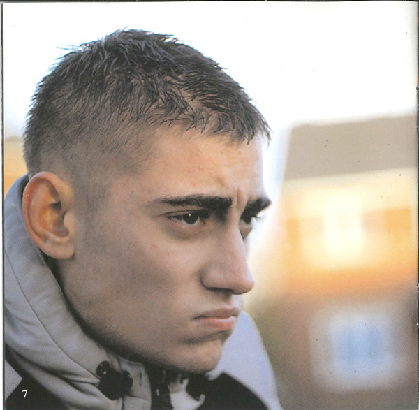 Arctic Monkeys - Whatever People Say I Am, That's What I'm Not (CD, Album, Jew)